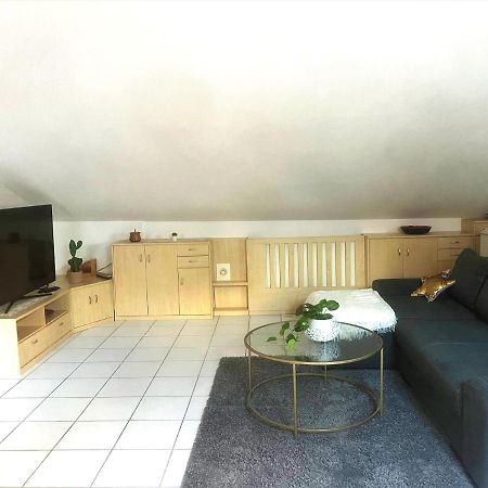 Moeblierte 3 Zimmer Apartment - Mit Smart Tv, Wlan Und Kostenfreie Parkplaetze Schloß Holte-Stukenbrock Exteriér fotografie